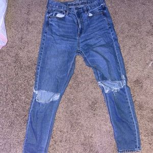 American eagle mom jeans. Size 4.